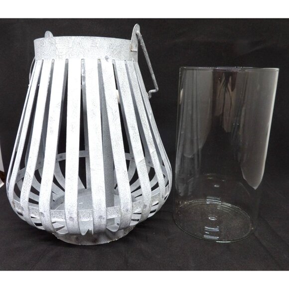 Metal Luminare Pyramid Shape Tea Light or Candle 6.5 in. White Washed NEW - Picture 5 of 5